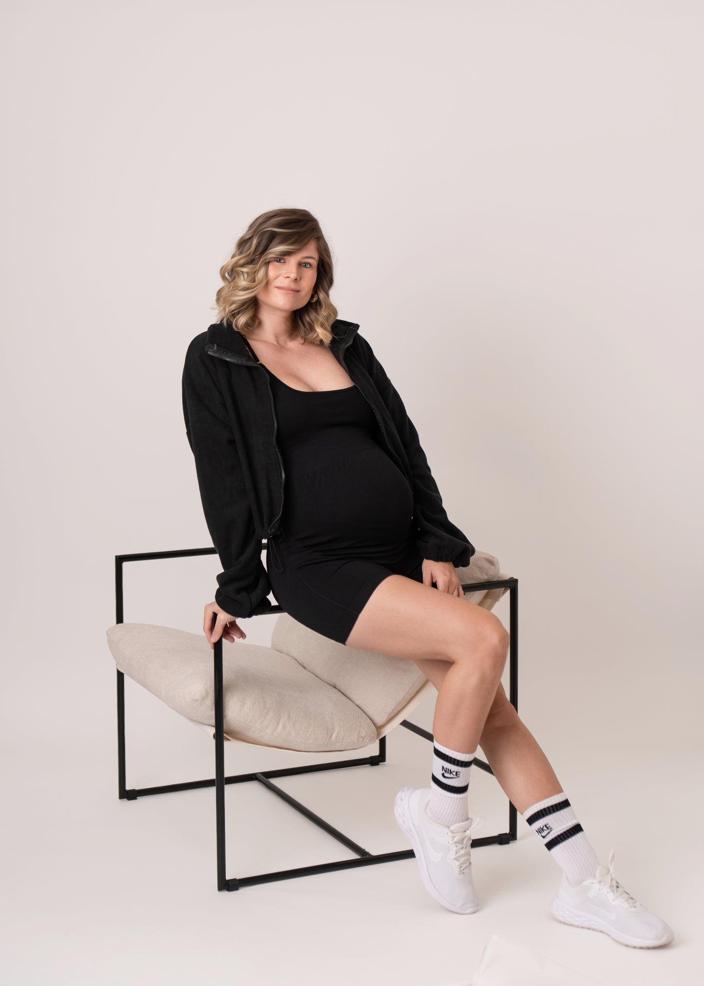 LuxeLayer Crop Jacket - Black