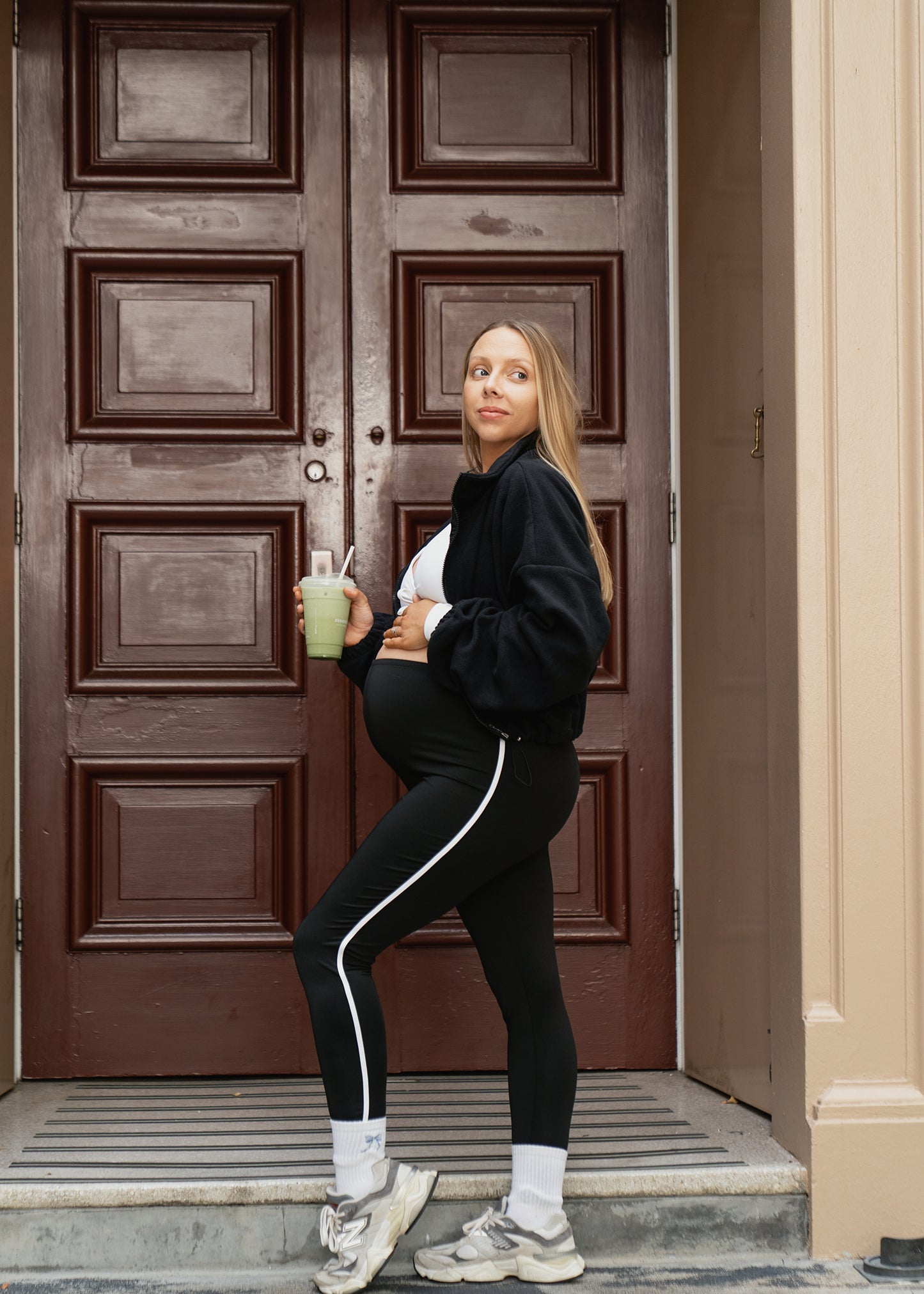Maternity Contour Stripe Leggings – Black & White